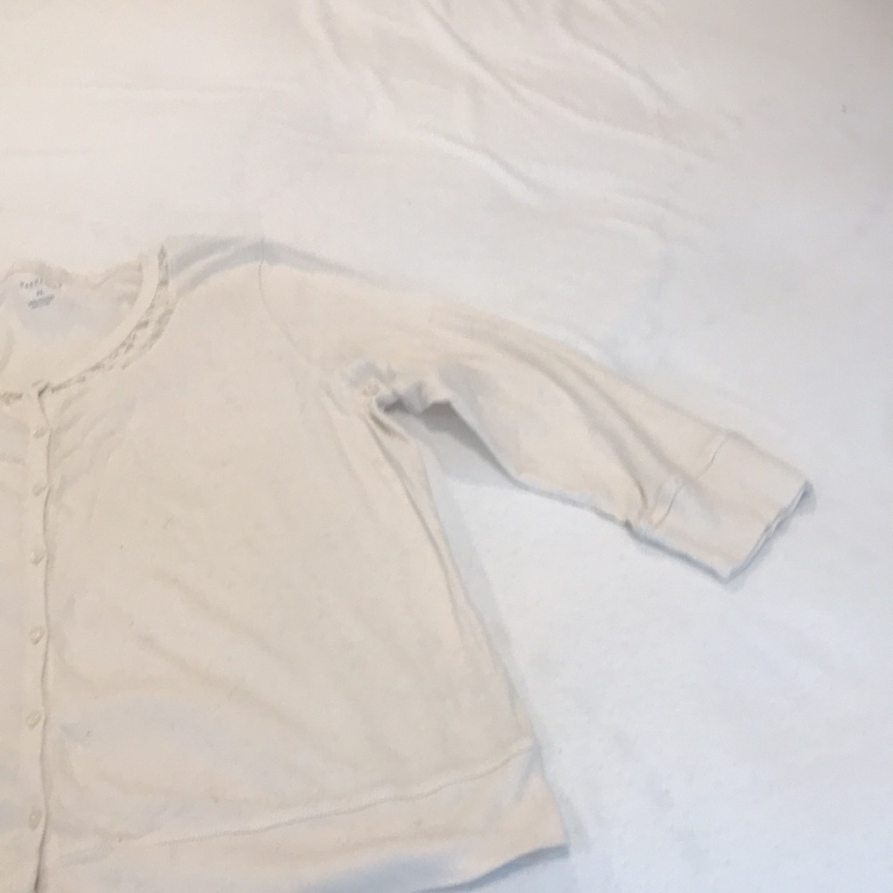 Cardigan - Picture 2 of 4